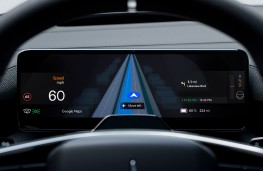 Polestar 4, 2025, Google Maps’ lane guidance 